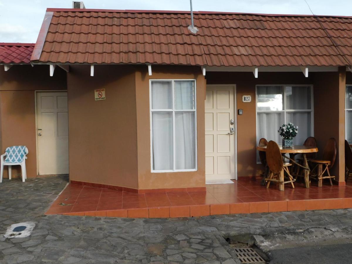 Condo Villa B27 Sleeps Five People - B28 Sleeps Six People - Price Includes Housekeeping Fees Not Taxes - Very Close To The Pool And Beach! Jacó Zewnętrze zdjęcie