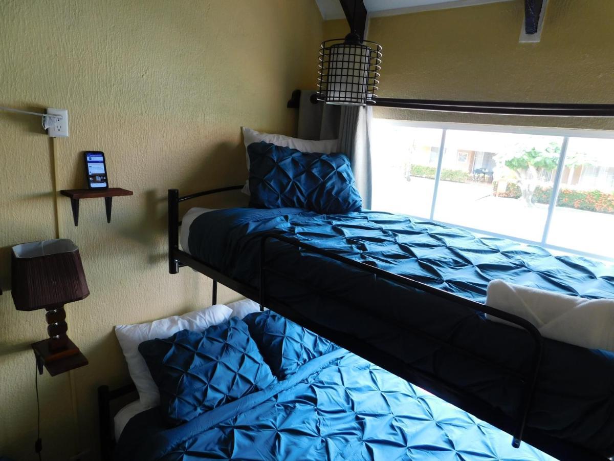 Condo Villa B27 Sleeps Five People - B28 Sleeps Six People - Price Includes Housekeeping Fees Not Taxes - Very Close To The Pool And Beach! Jacó Zewnętrze zdjęcie